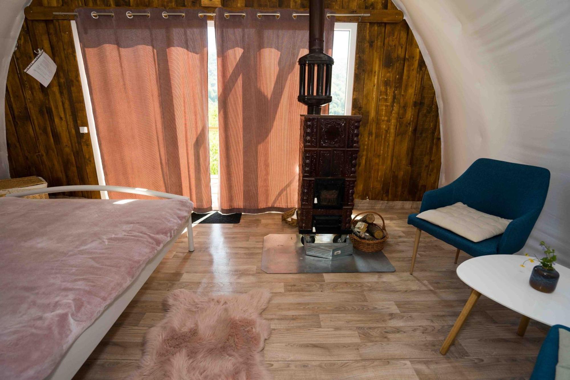Sunrise Glamping Retreat Galesu Quarto foto